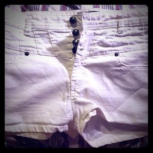 Women's shorts size L